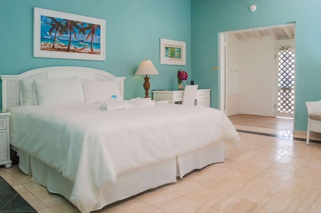 Cape Santa Maria Beach Resort & Villas Seymourʼs Dış mekan fotoğraf