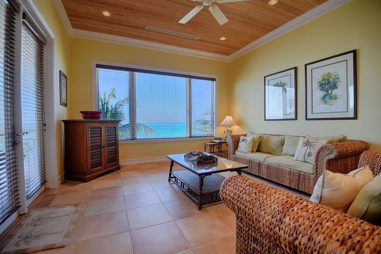 Cape Santa Maria Beach Resort & Villas Seymourʼs Dış mekan fotoğraf